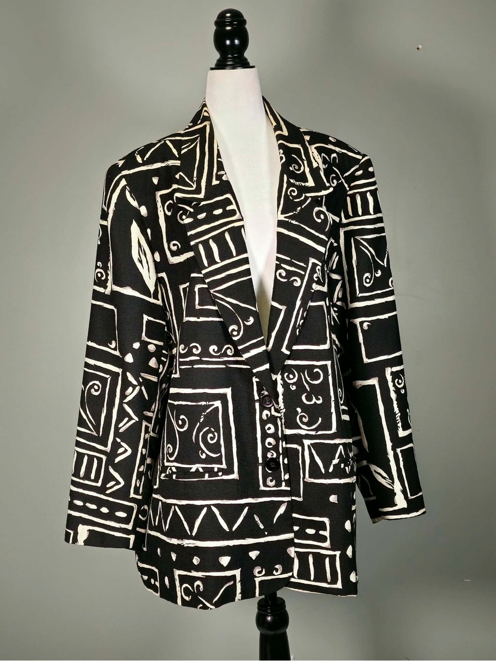 EUC Alfred Dunner Geometric Print blazer